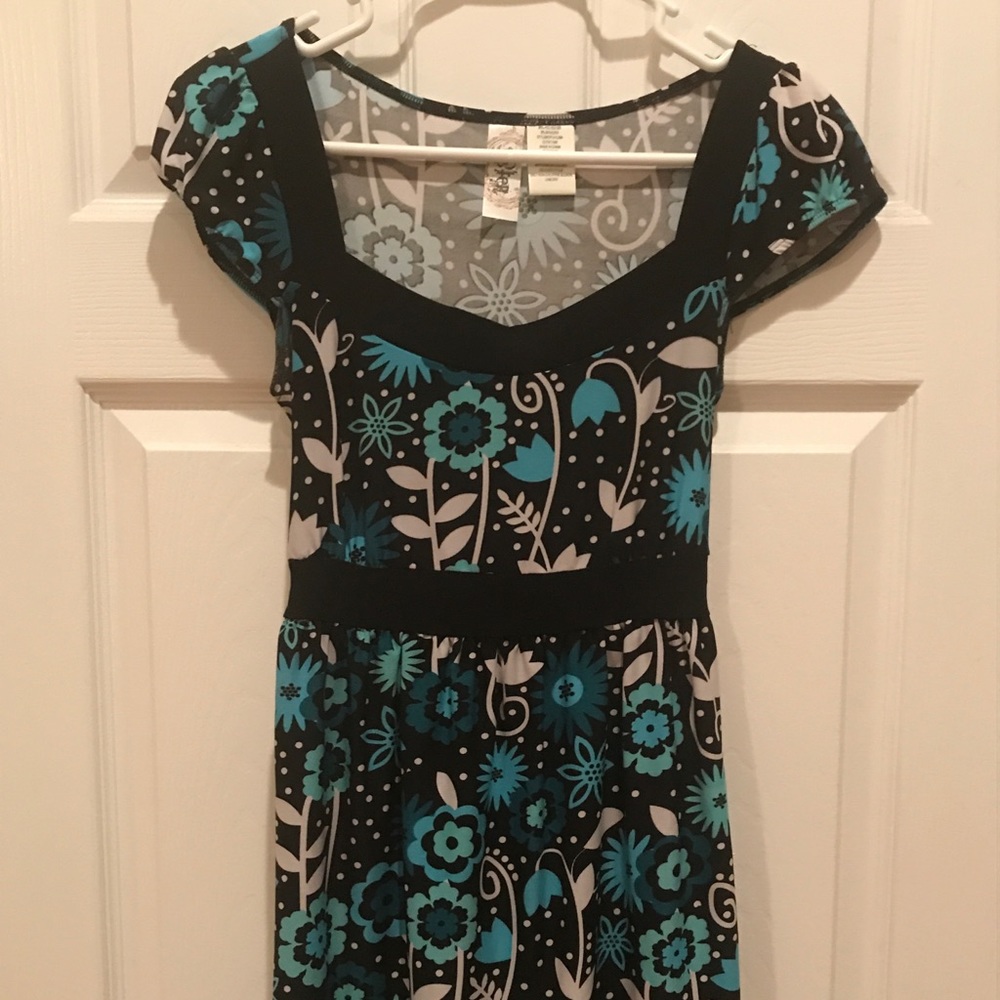 Small floral dressy tunic